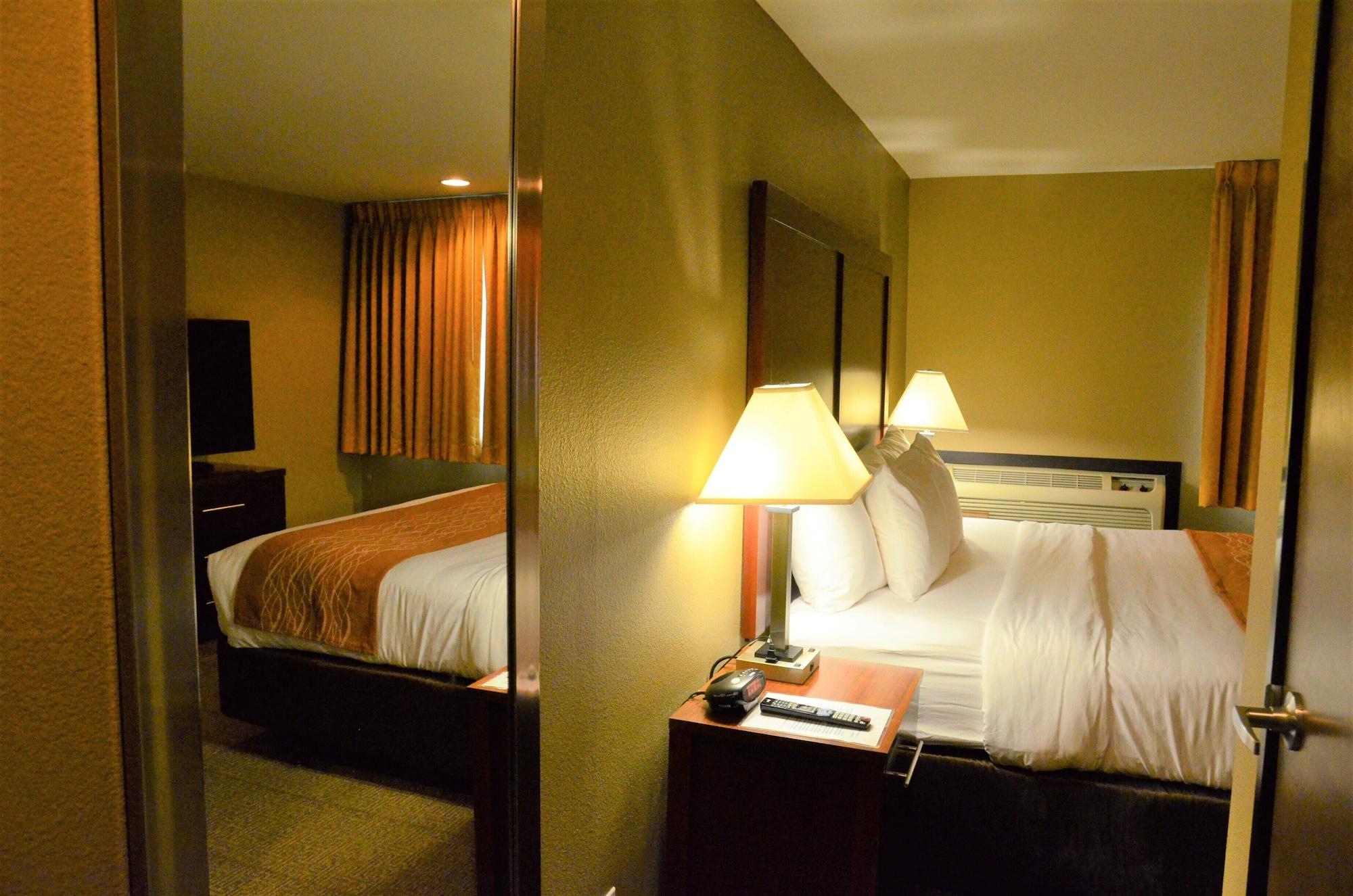 Comfort Inn & Suites Beaverton - Portland West מראה חיצוני תמונה