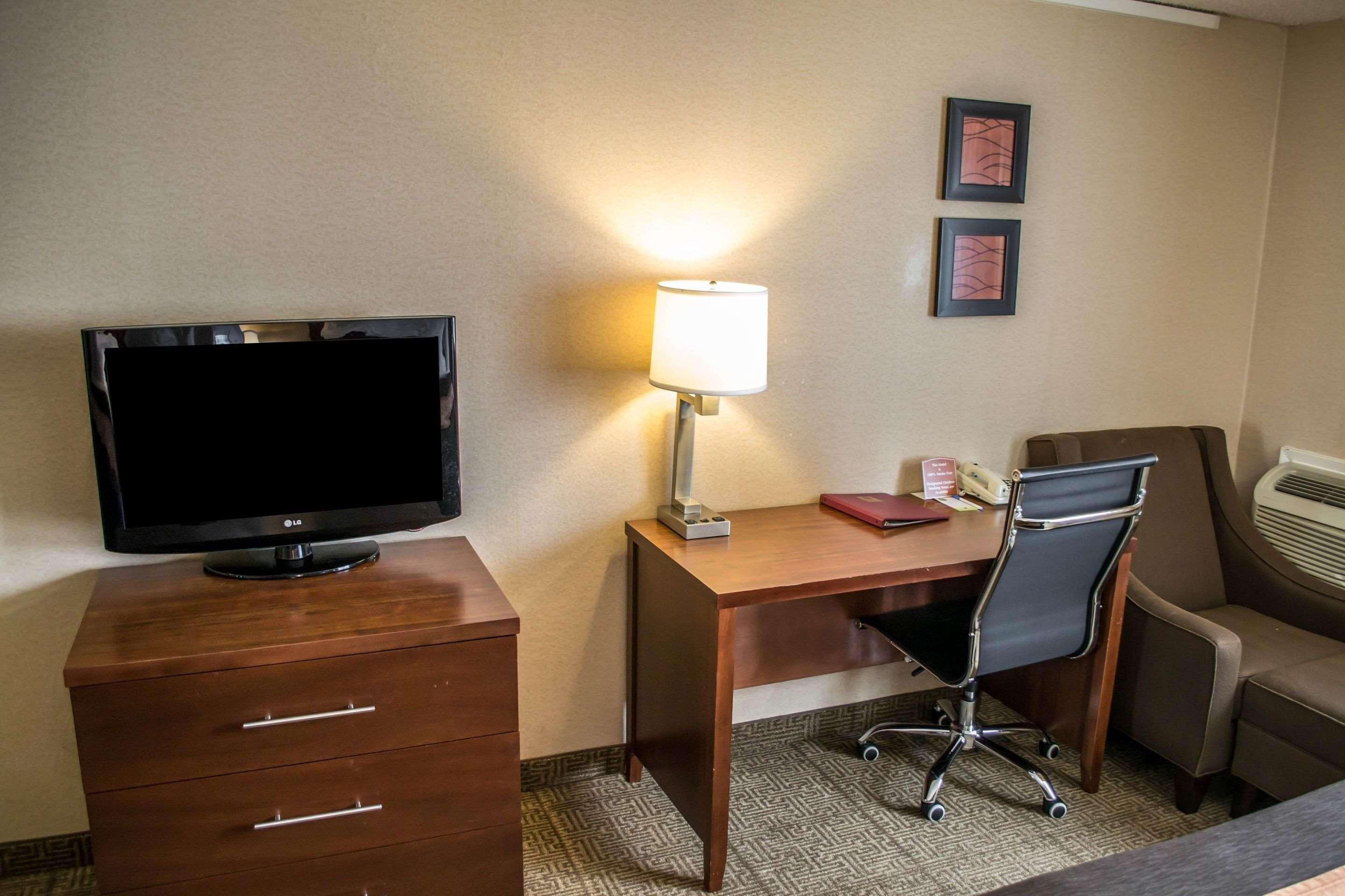 Comfort Inn & Suites Beaverton - Portland West מראה חיצוני תמונה