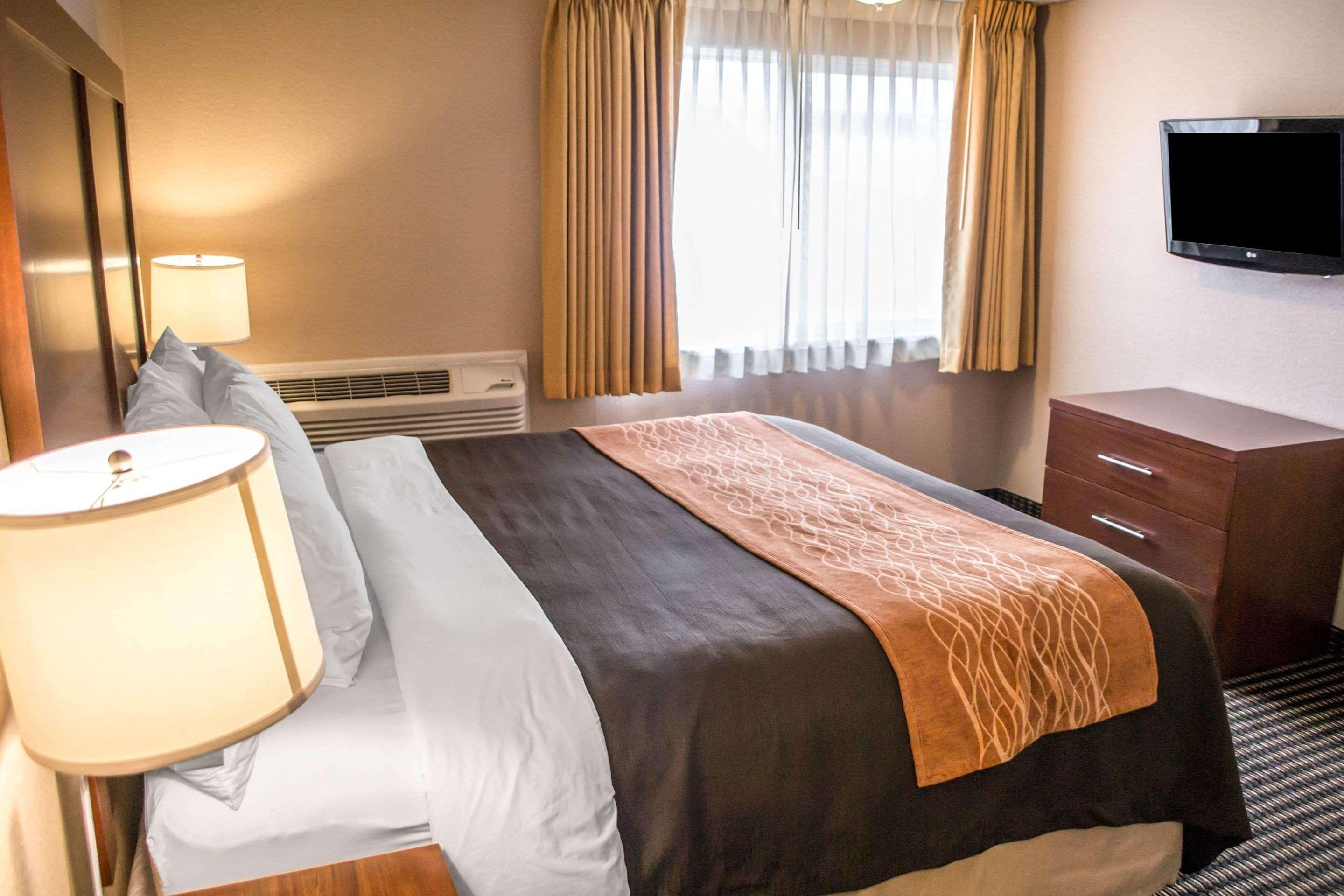 Comfort Inn & Suites Beaverton - Portland West מראה חיצוני תמונה