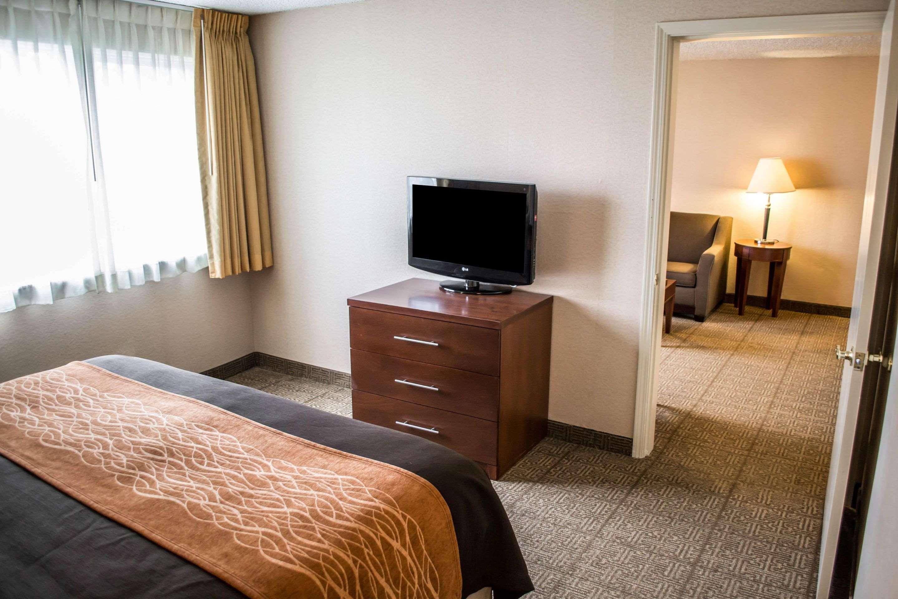 Comfort Inn & Suites Beaverton - Portland West מראה חיצוני תמונה