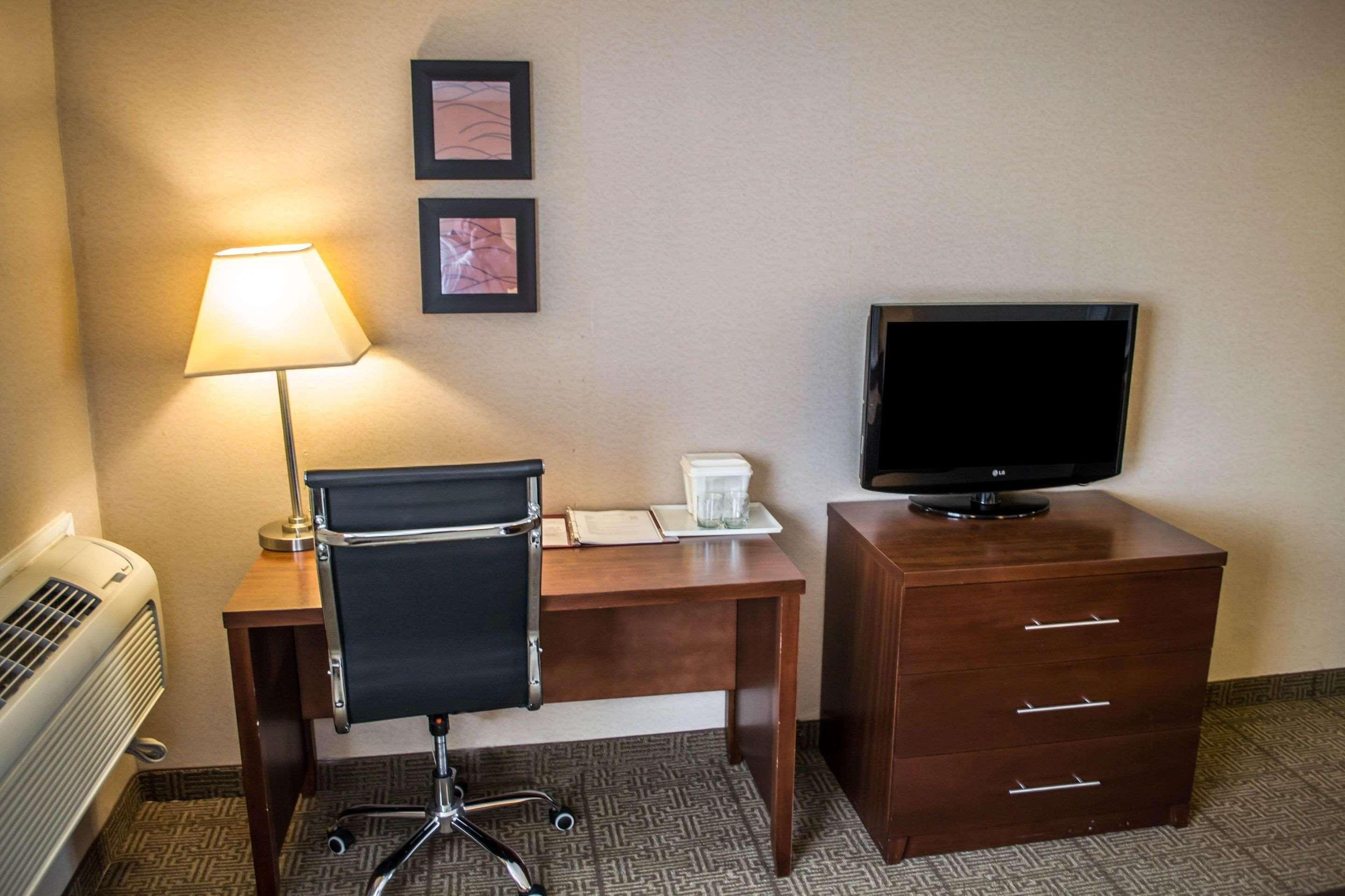 Comfort Inn & Suites Beaverton - Portland West מראה חיצוני תמונה