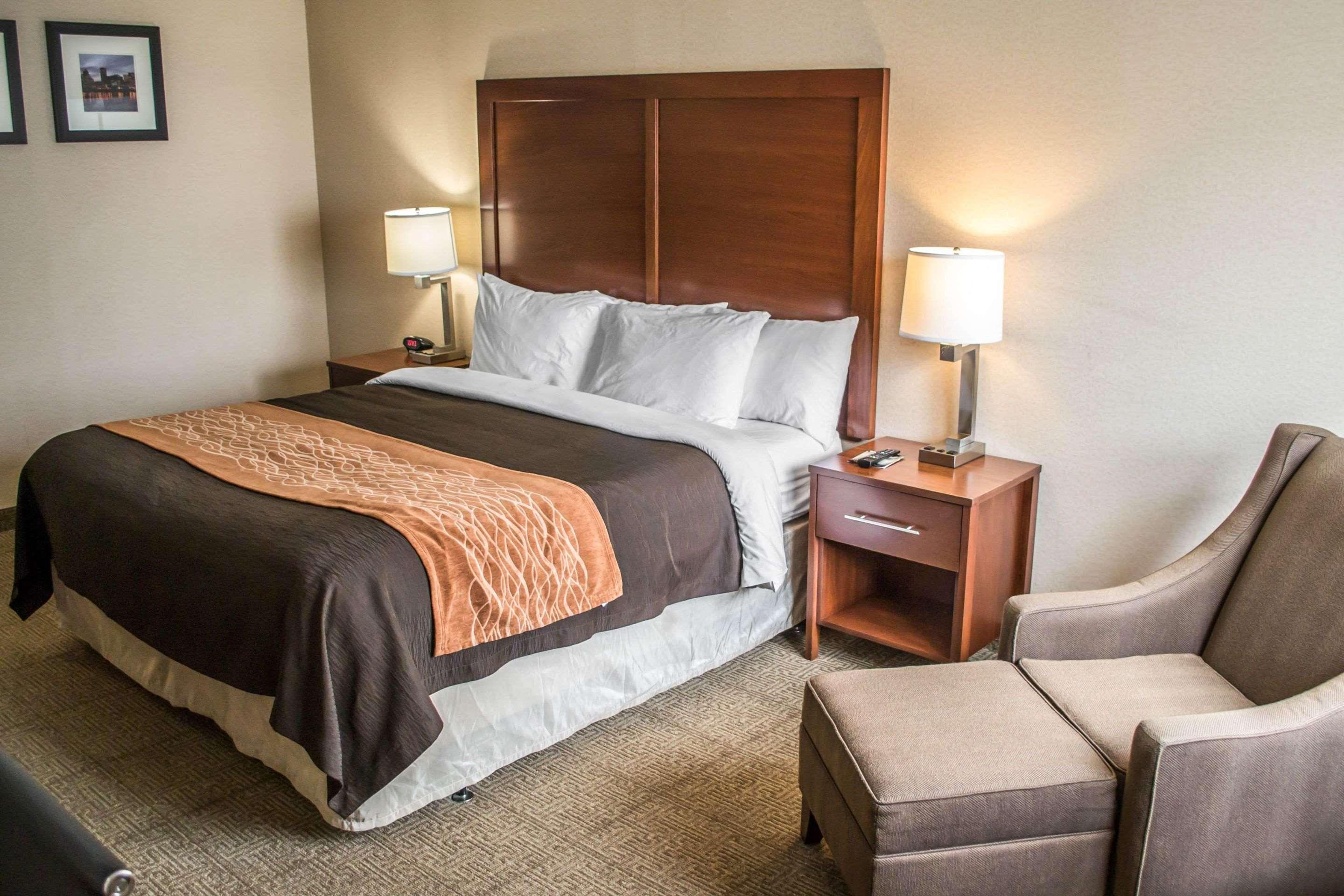 Comfort Inn & Suites Beaverton - Portland West מראה חיצוני תמונה