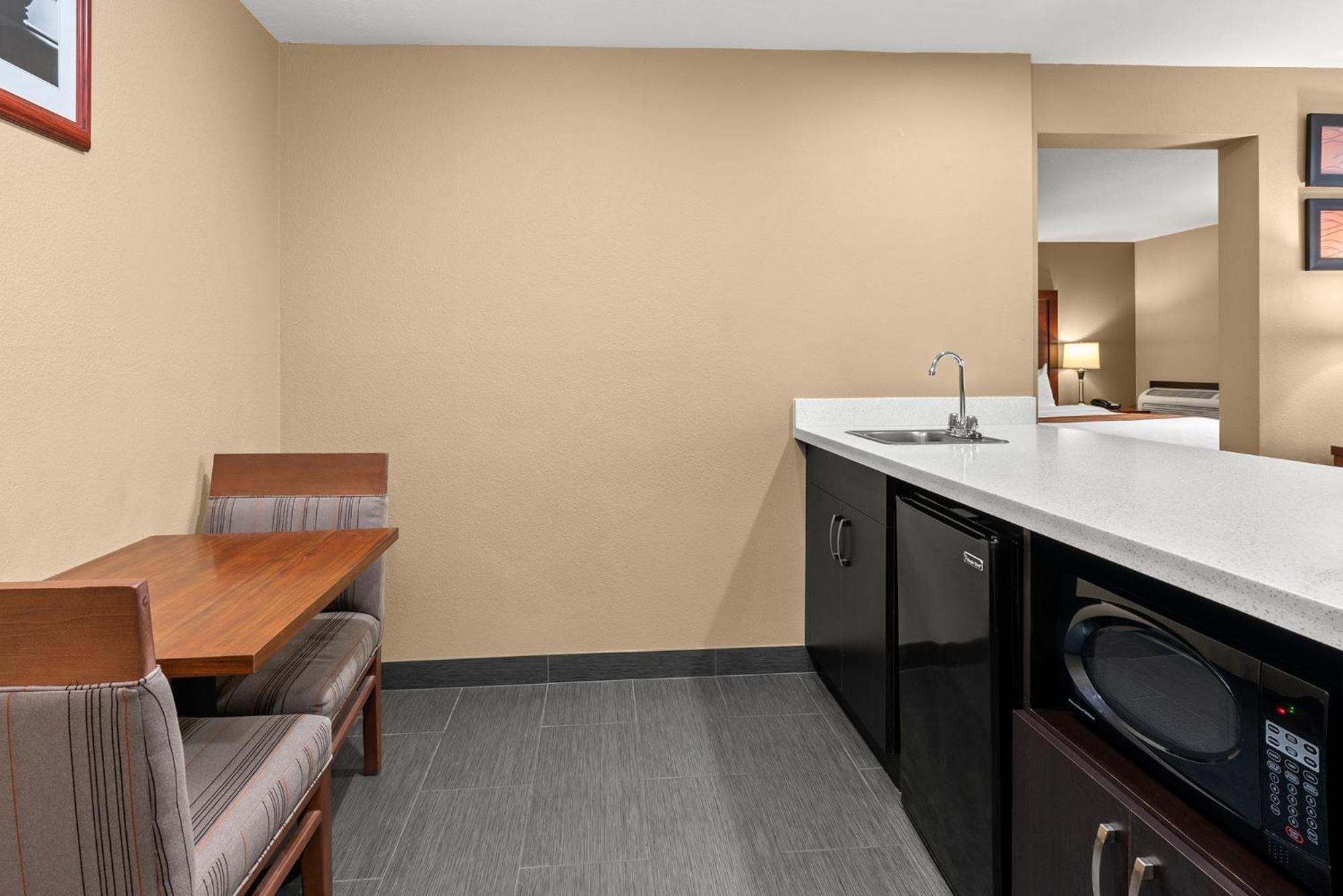 Comfort Inn & Suites Beaverton - Portland West חדר תמונה
